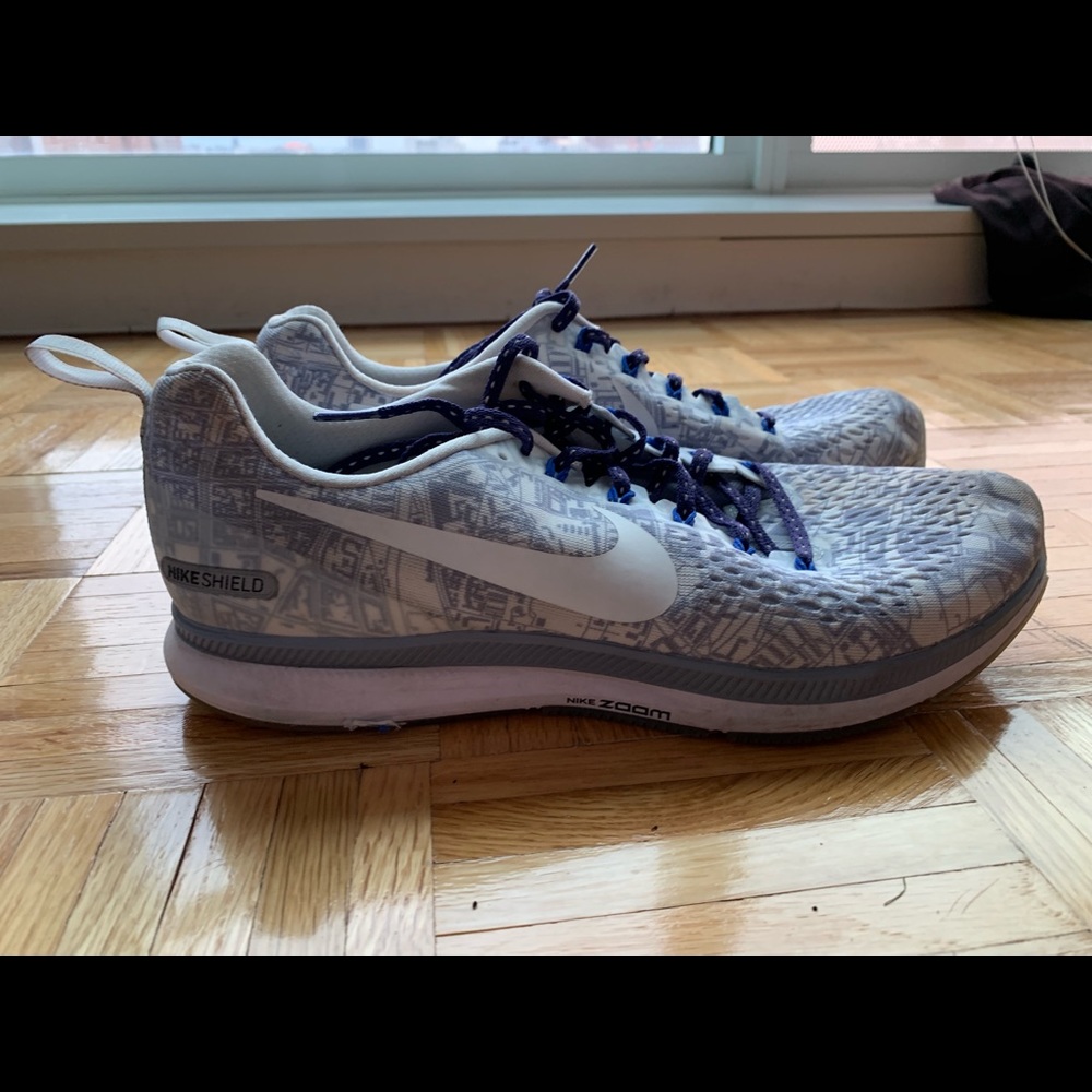 Great condition Men’s Nike Shoes Size 12